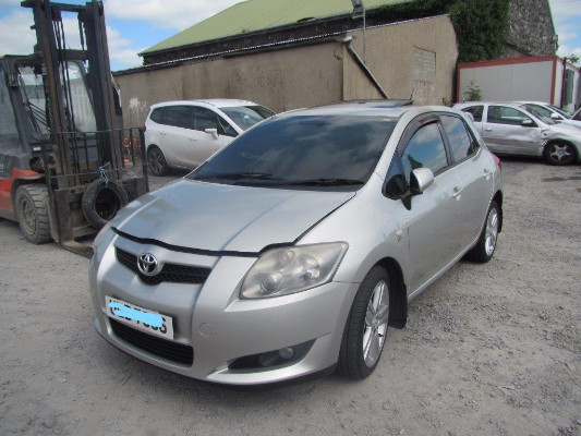 Toyota Auris T180