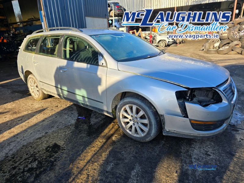 VW_Passat_2008_1.9_Tdi_Silver_Estate_BXE_JCX_5S_LA7W__-_McLaughlin_Car_Dismantlers_Breakers_Donegal_-_4.jpg