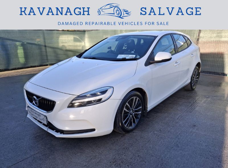 162_Volvo_V40_2.0L_Diesel_Light_Damage_EDITED.png